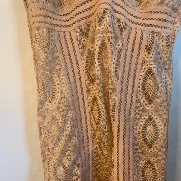 Boutique Slip - Picture 5 of 7